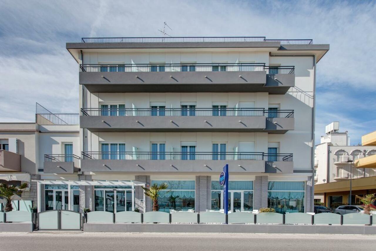 Hotel Platinum Rimini Exterior foto