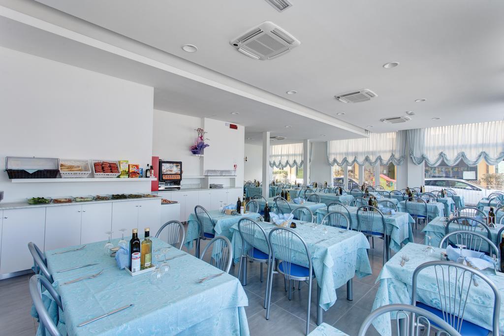 Hotel Platinum Rimini Exterior foto